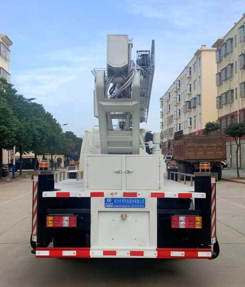 程力威牌CLW5076JGKJ6型高空作業(yè)車(chē)